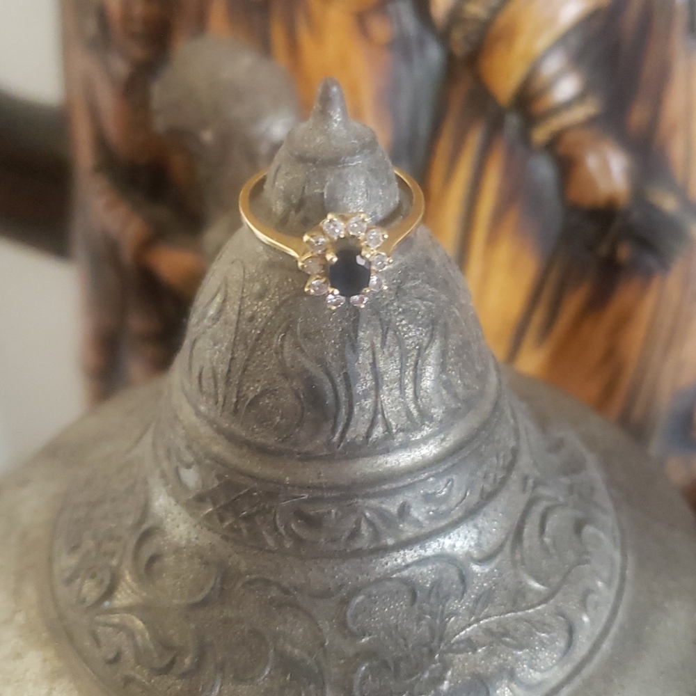 Stunning! Diamond and Sapphire Ring